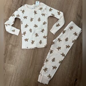 🍪NWT PETIT LEM Cozy Gingerbread Print Kids Pajama Set - 2T